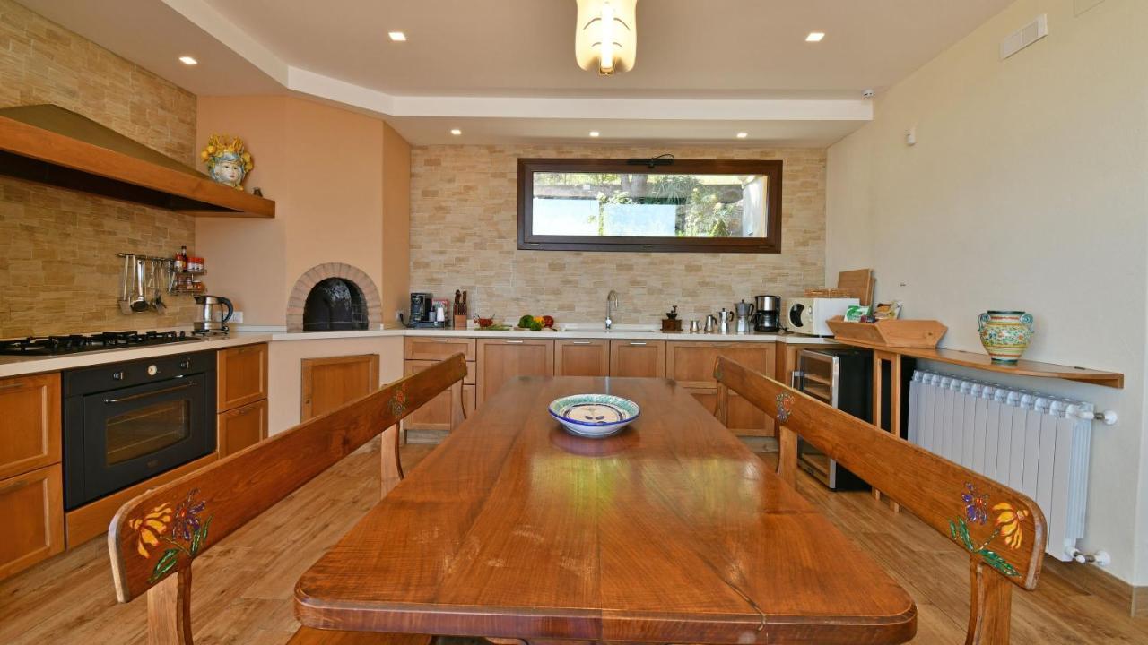 Villa Provenza 12&4, Emma Villas Cefalù Eksteriør bilde